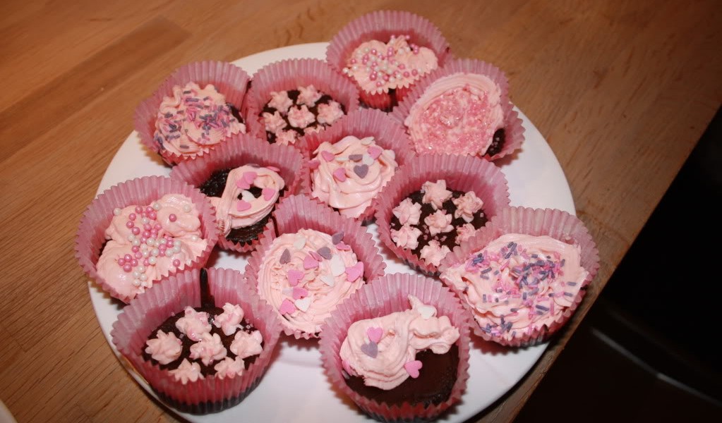 rosa valentines cupcakes