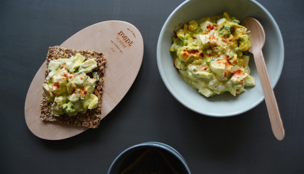 Avokado- og eggesalat