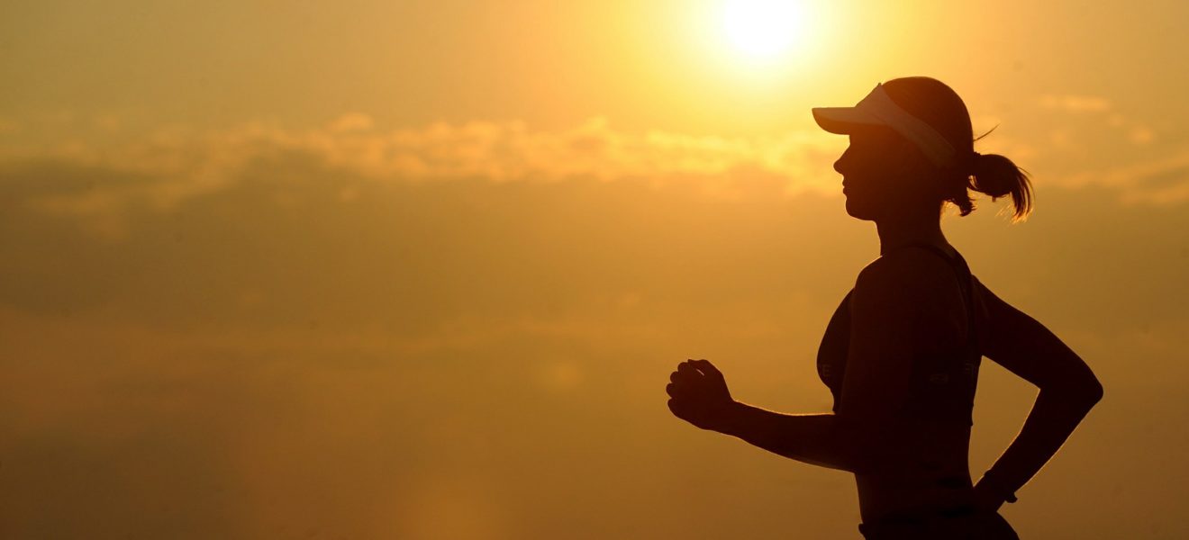 løpe jogge solnedgang utendørs trening
