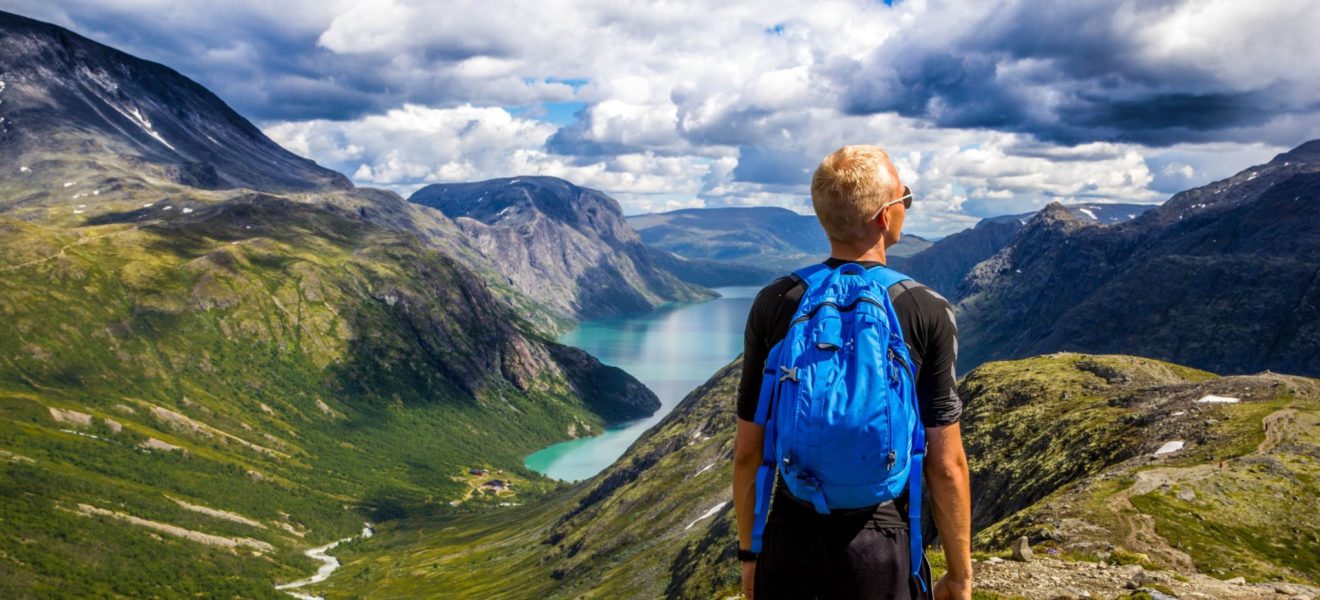 gå tur i ulendt terreng