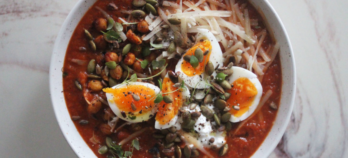 tomatsuppe med deilig topping