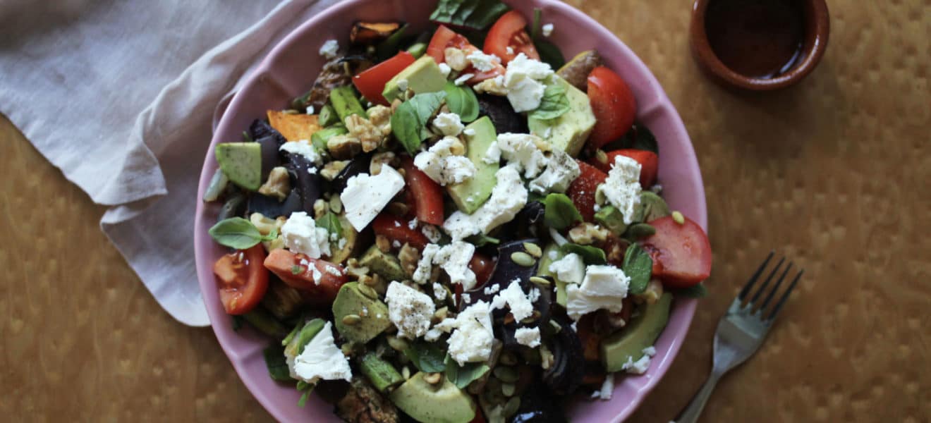 Salat med ovnsbakt aubergine