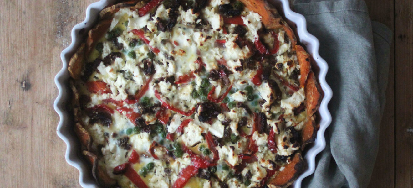 Pai med feta og søtpotetbunn