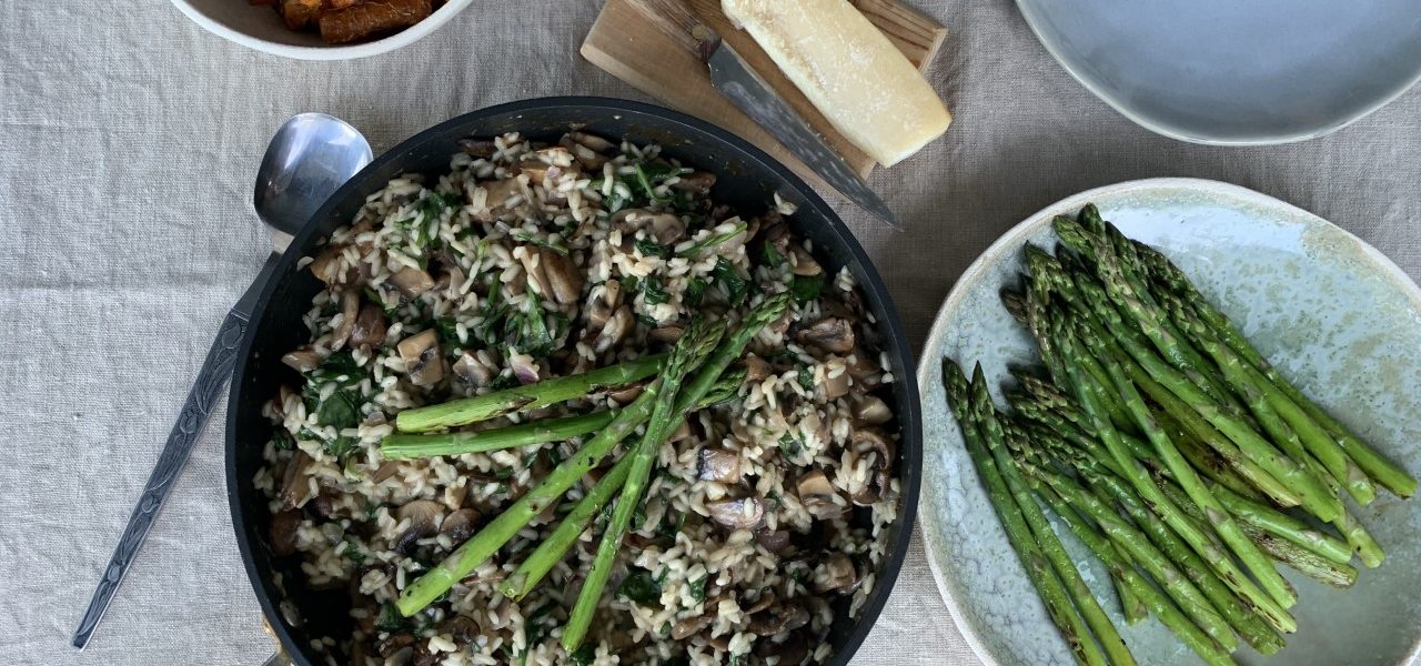 Risotto med sopp og asparges