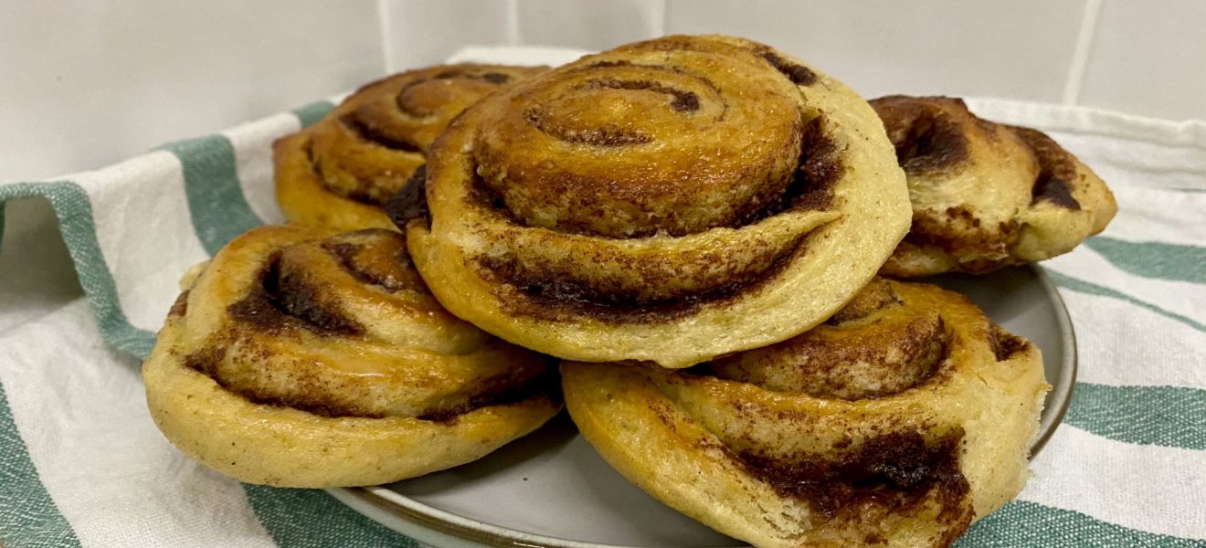 Saftige, sukkerfrie kanelsnurrer