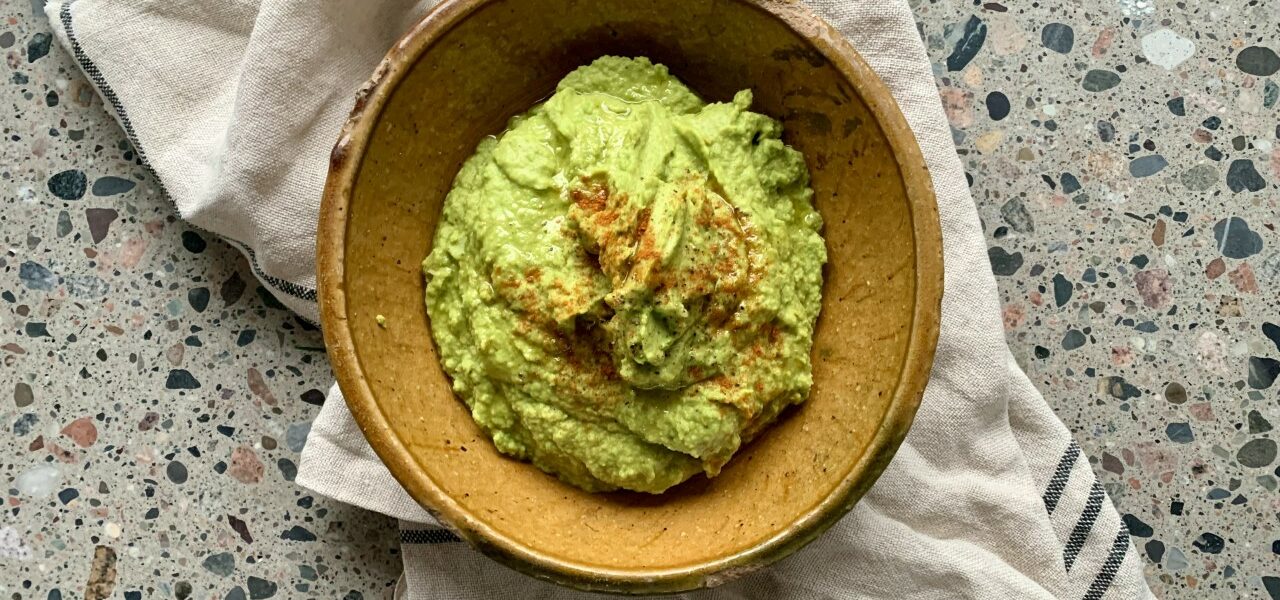 Ertehummus med karri