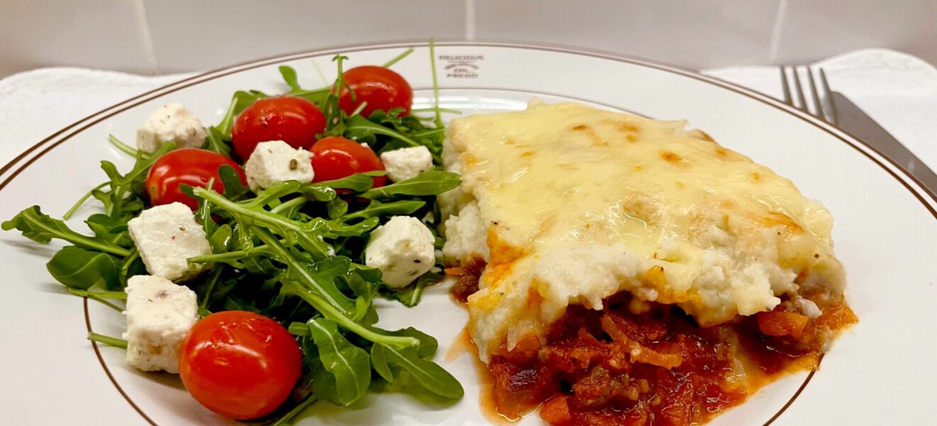 Middagsgrateng med grønnsaksmos og italienske smaker