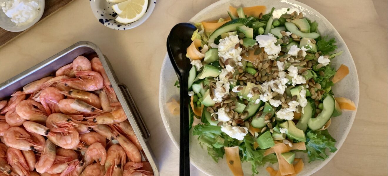 Sommermiddag Frisk salat og reker
